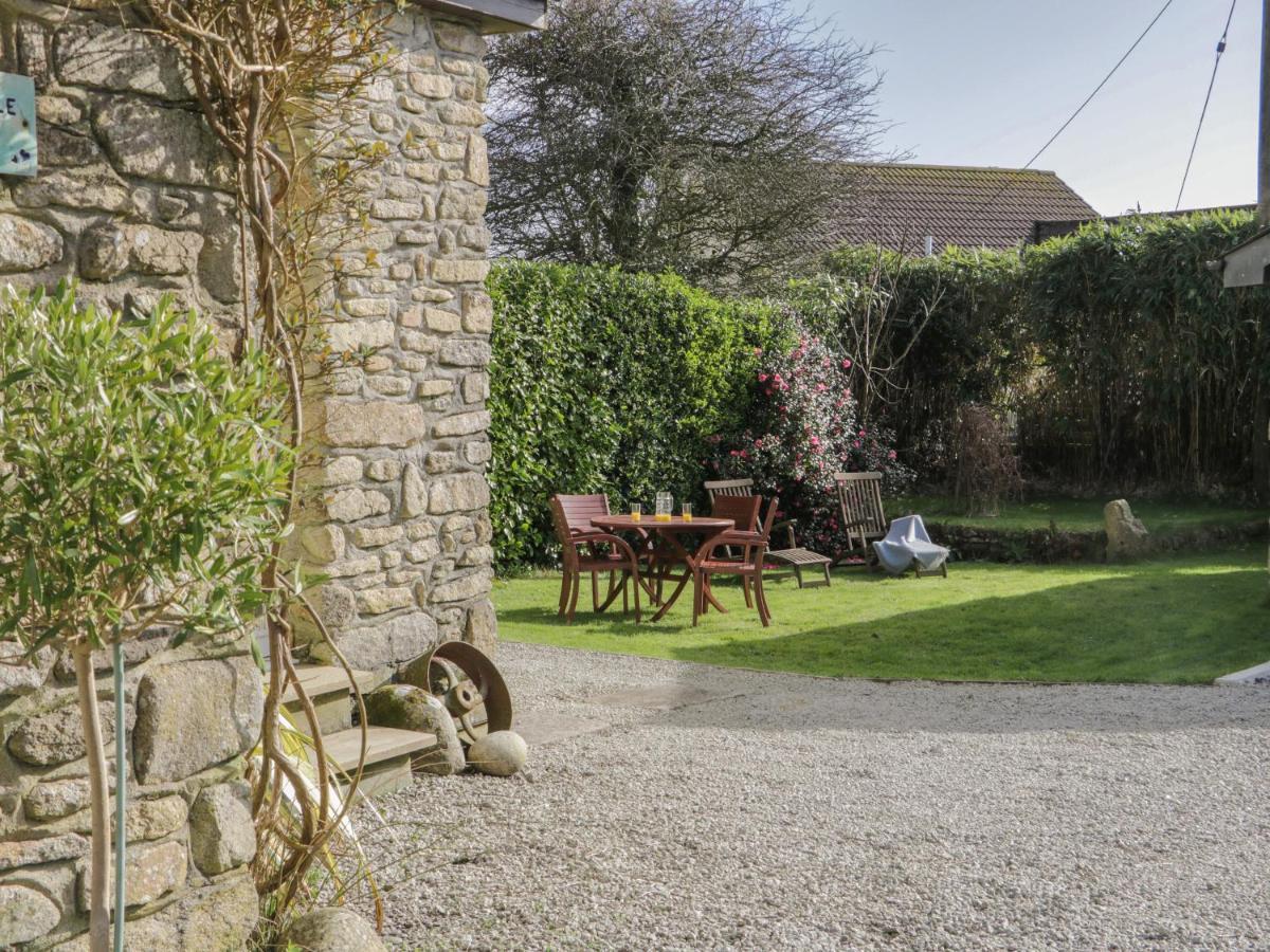 Honeysuckle Cottage Helston Exterior photo